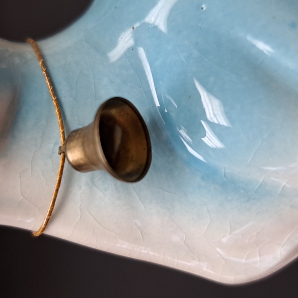 Mid-Century Modern blue & white ceramic cow creamer - Picture 7 of 8